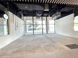 Middle Road (D7), Retail #592943341